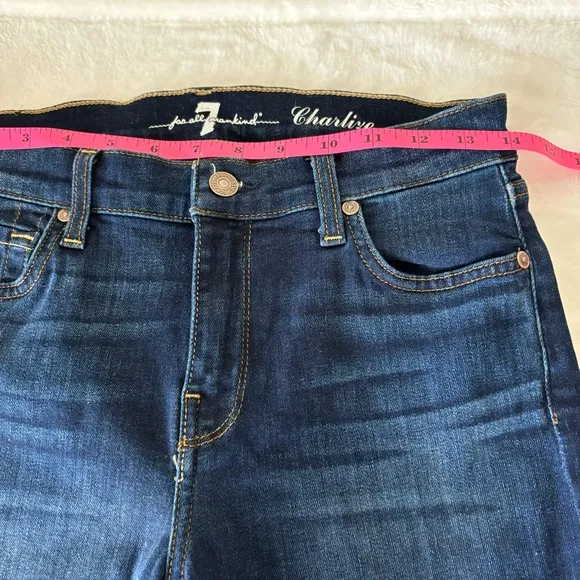 7 For All Mankind Flare Bootcut Charlize Jeans. Sz: 28