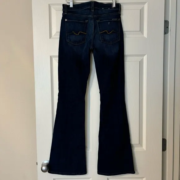 7 For All Mankind Flare Bootcut Charlize Jeans. Sz: 28