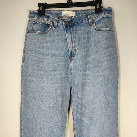 Abercrombie &amp; Fitch 90s Slim Straight Ultra High Rise Jeans Crossover Button 30