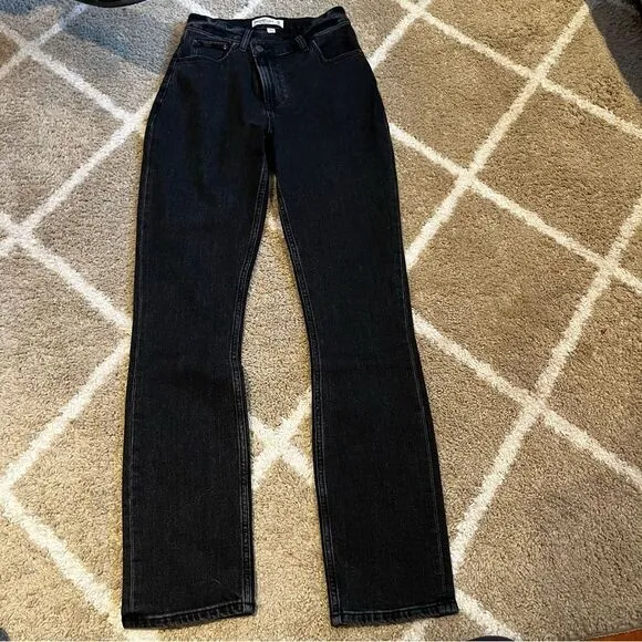 Abercrombie &amp; Fitch 90s slim straight ultra high rise jeans size 2