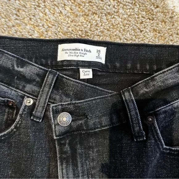Abercrombie &amp; Fitch 90s slim straight ultra high rise jeans size 2