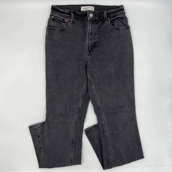 Abercrombie &amp; Fitch NWOT The ‘70s Vintage Flare Ultra High Rise Black 27/4 Short