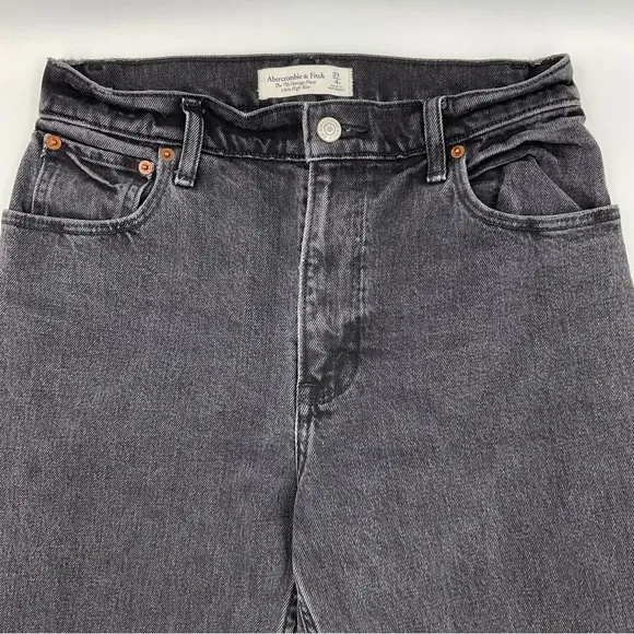 Abercrombie &amp; Fitch NWOT The ‘70s Vintage Flare Ultra High Rise Black 27/4 Short