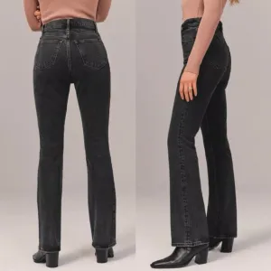 Abercrombie &amp; Fitch NWOT The ‘70s Vintage Flare Ultra High Rise Black 27/4 Short