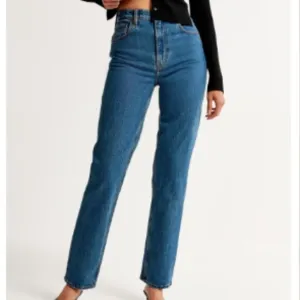 Abercrombie &amp; Fitch Ultra High Rise 90s Straight Jeans in Dark Marble Blue 33 S