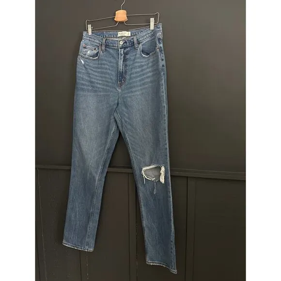 Abercrombie and Fitch Curve Love Ultra High Rise The 90s Slim Straight Size 31 L
