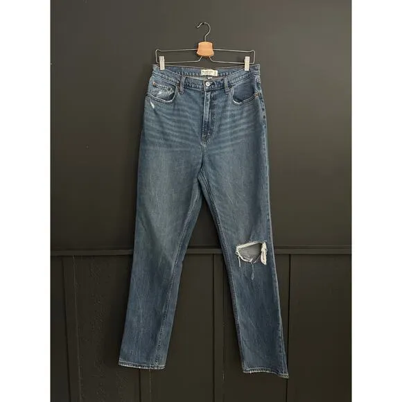 Abercrombie and Fitch Curve Love Ultra High Rise The 90s Slim Straight Size 31 L