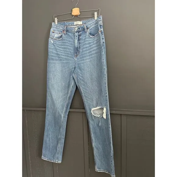 Abercrombie and Fitch Curve Love Ultra High Rise The 90s Slim Straight Size 31 L