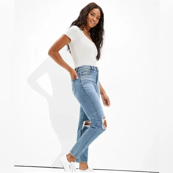 AE Ripped Mom Jean, in the color Cool Classic, Size 16, NWOT