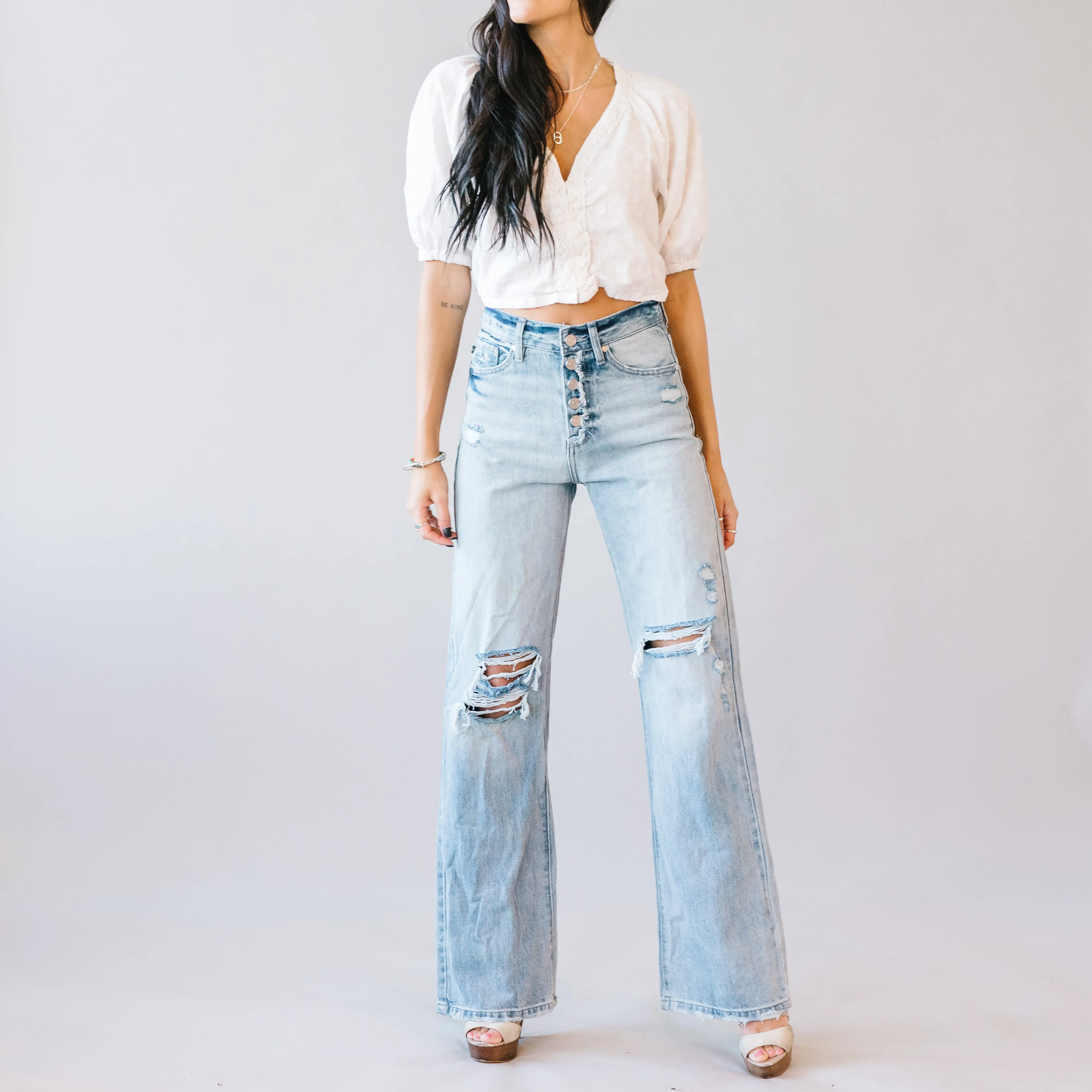 Ariana Ultra High Rise Flares by KanCan
