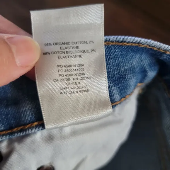 Aritzia Denim Forum the Yoko High Rise Slim 28L Jeans Ankle Skinny Jeans Size 25