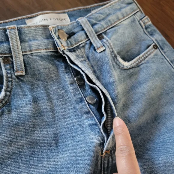 Aritzia Denim Forum the Yoko High Rise Slim 28L Jeans Ankle Skinny Jeans Size 25