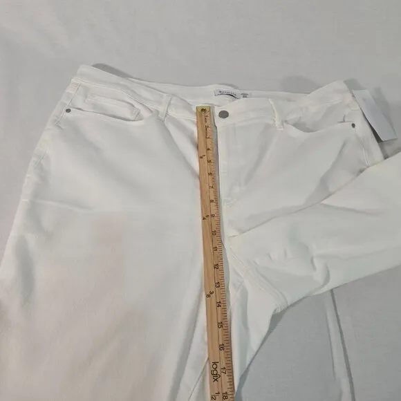ATHLETA Performance Movement White Ultra Skinny Hi-Rise Jean Size 24X NEW! $118!
