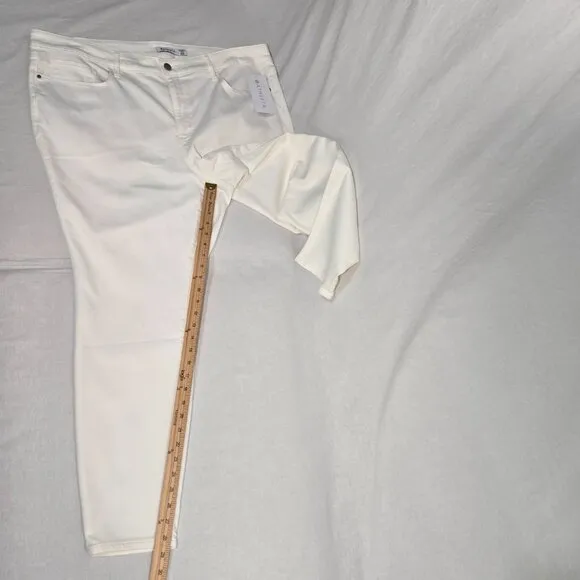 ATHLETA Performance Movement White Ultra Skinny Hi-Rise Jean Size 24X NEW! $118!