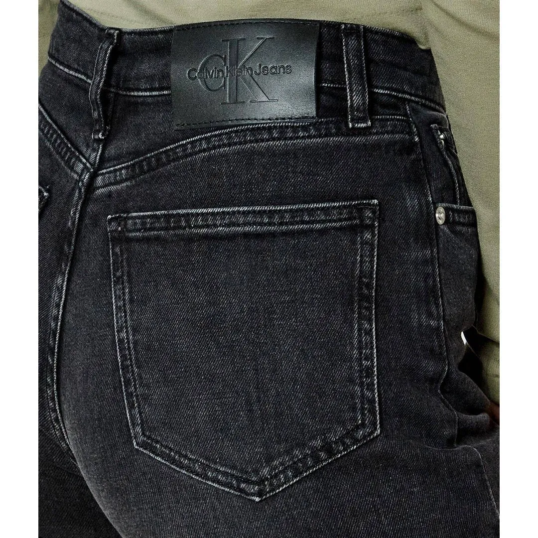 Authentic Slim Straight