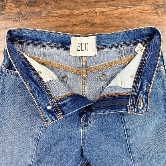 BDG Urban Outfitters Dad Slim Tapered Fit Jeans Size 30/30