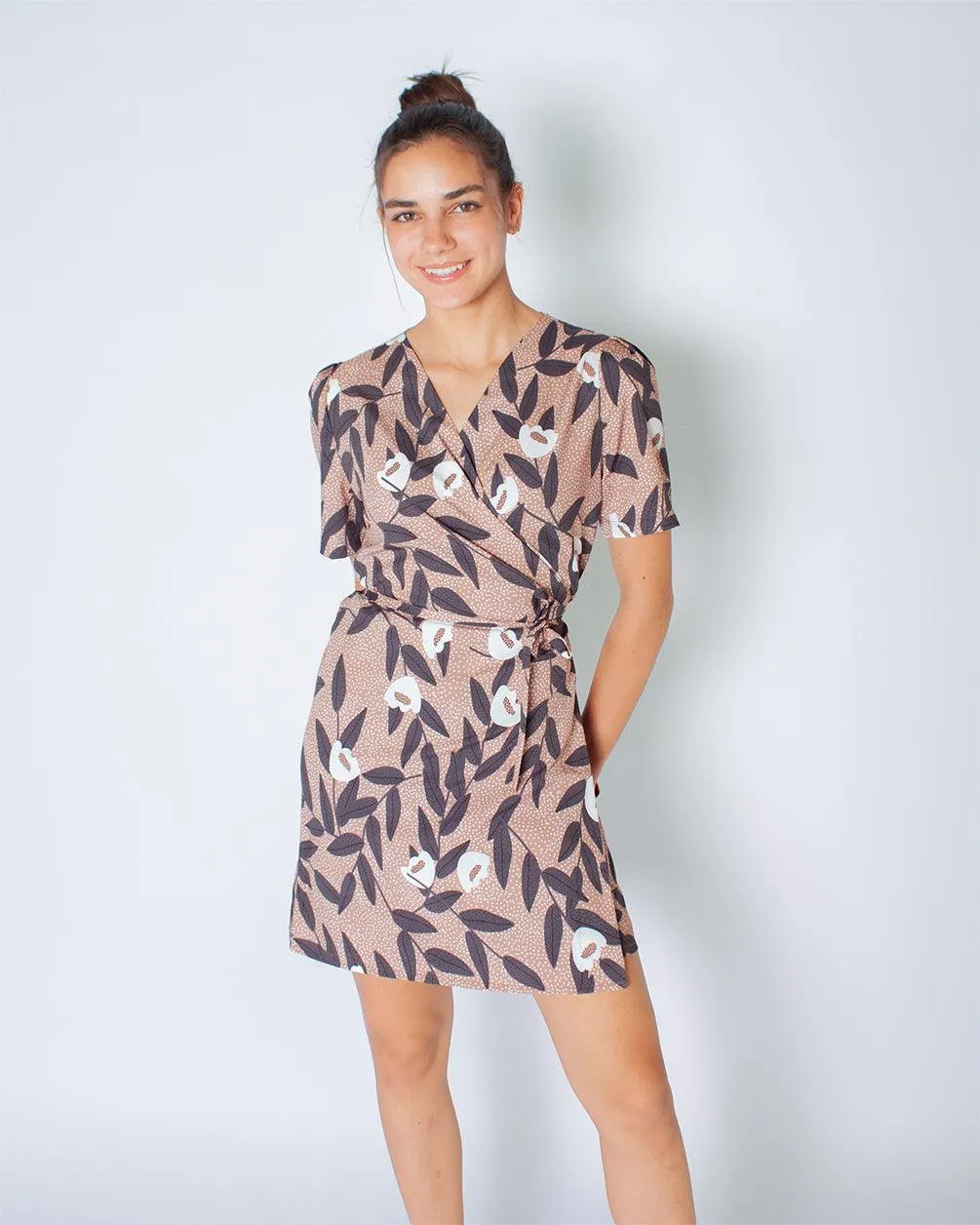 Black Leaves x Brown Dress