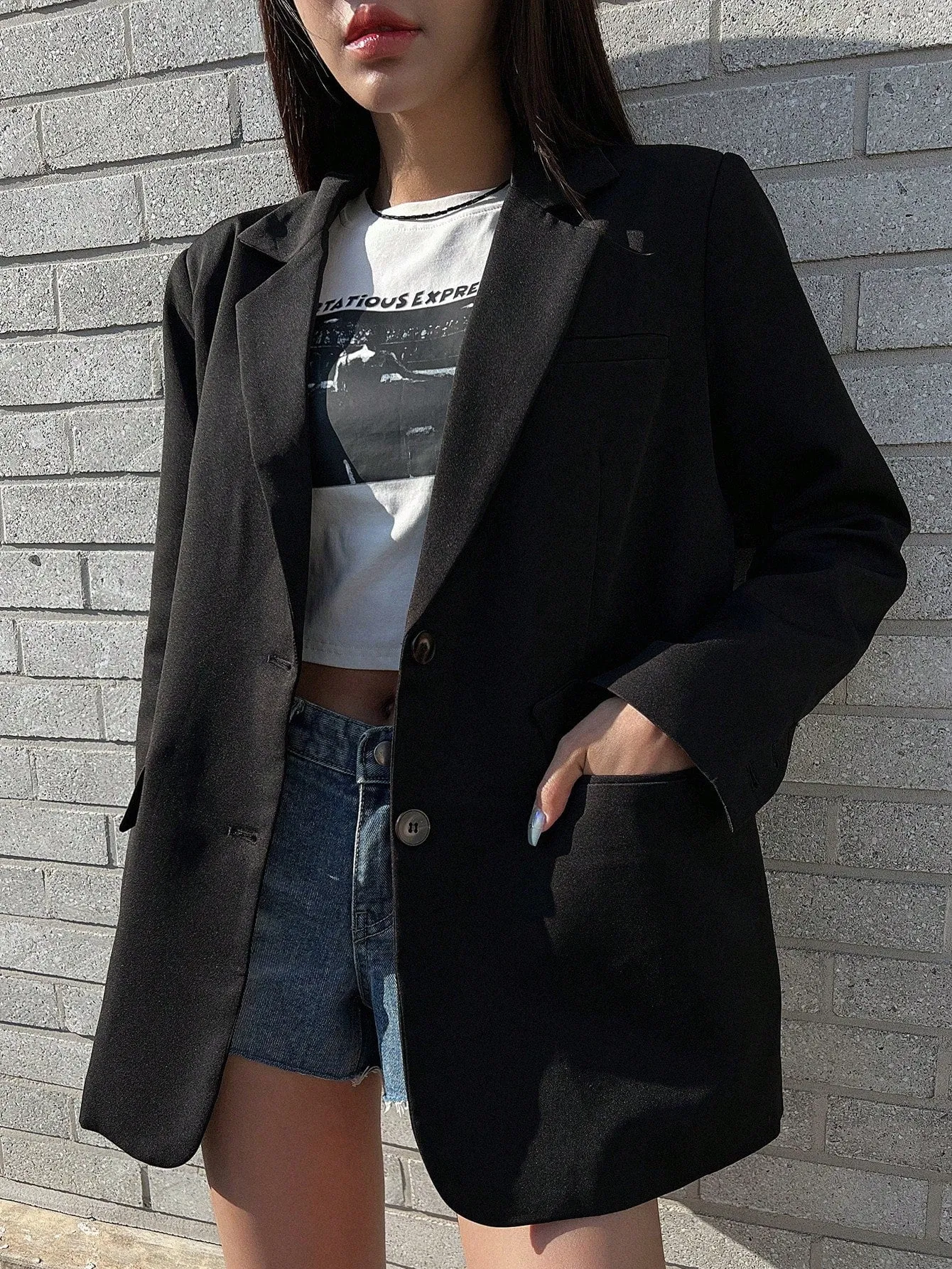 Blazer DAZY Con Solapa y Detalles en Cherry Vibes