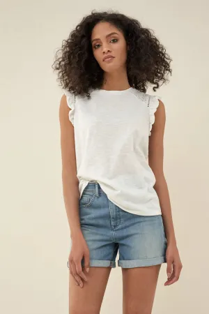 Camiseta con encaje y volantes en las mangas