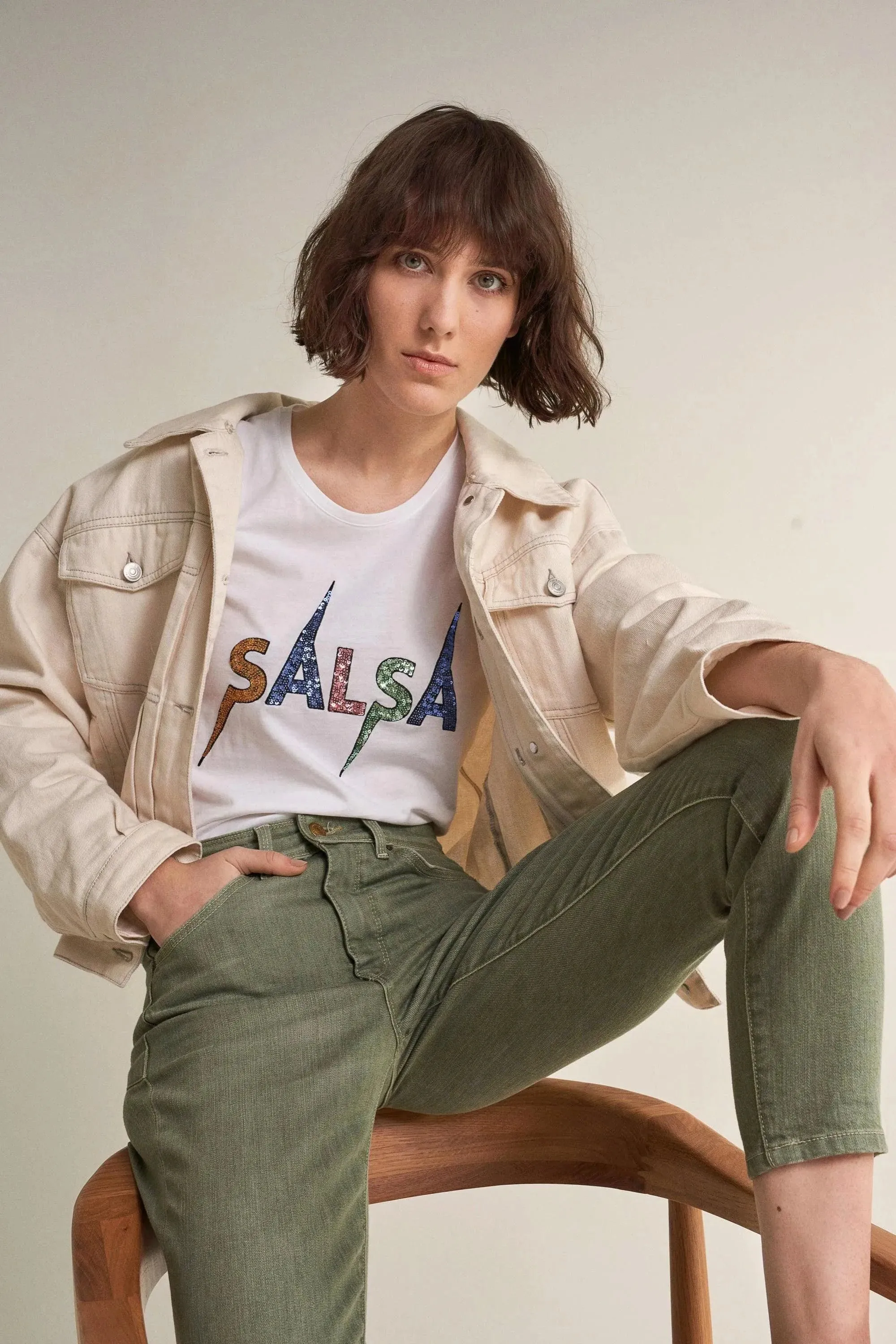 Camiseta Logo Salsa con Brillos