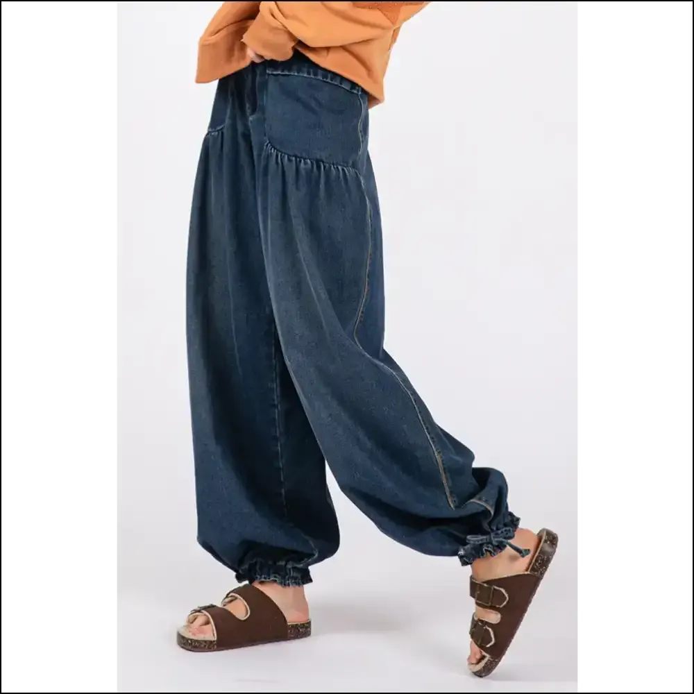 Cargo Jeans that Say I’m Stylish, Comfy, and Ready for Adventure! 🚀