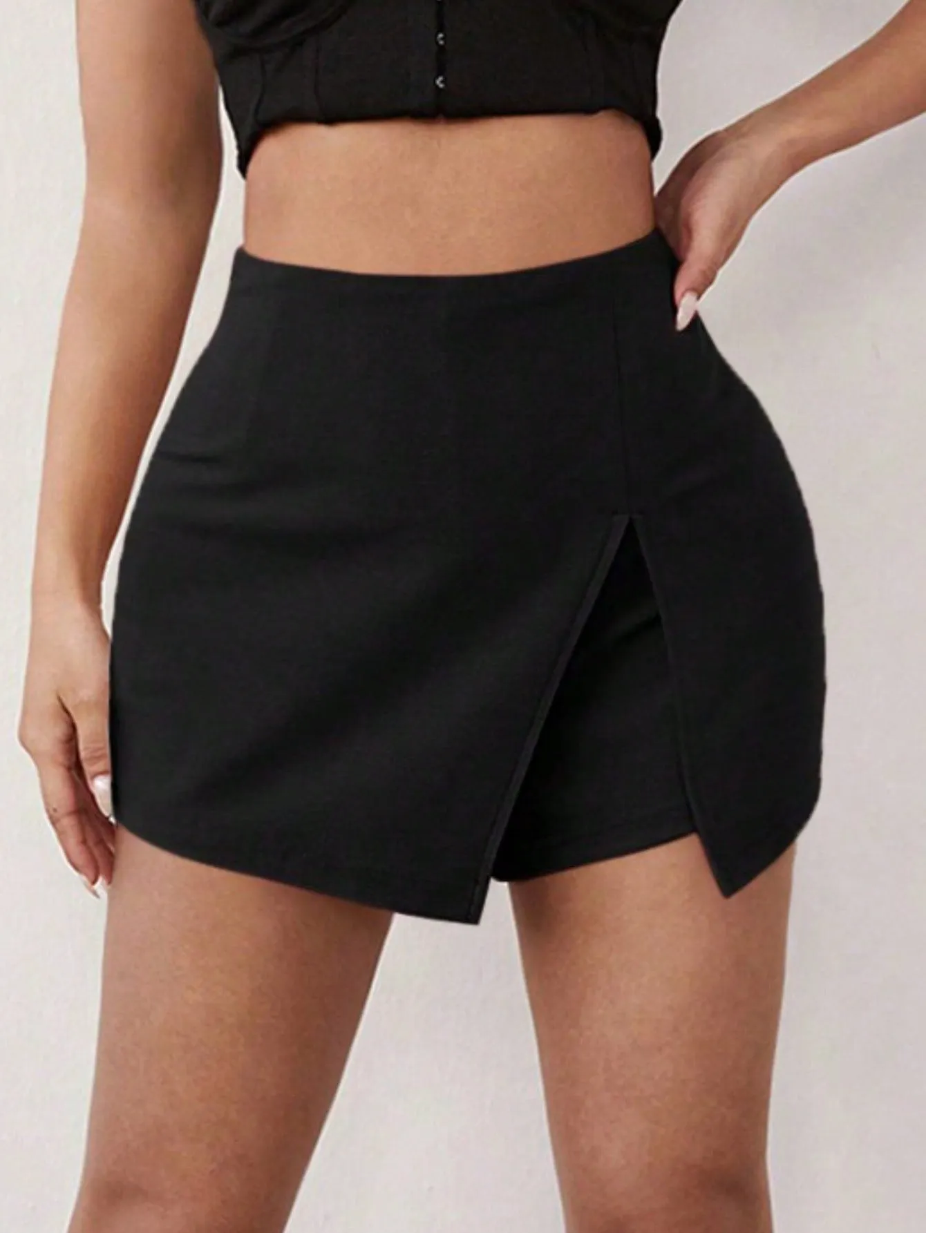 Cherry Vibes Skort Unicolor con Abertura | Moda en