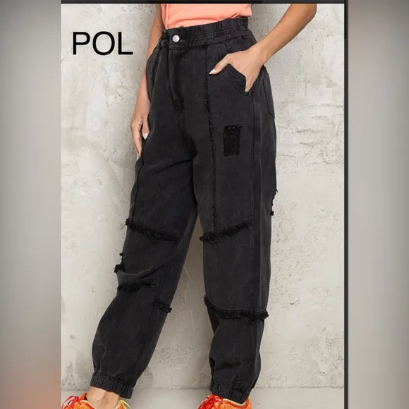 COPY - BPB5🖤NEW! POL playtime in black jean joggers w/elastic waist distressing…