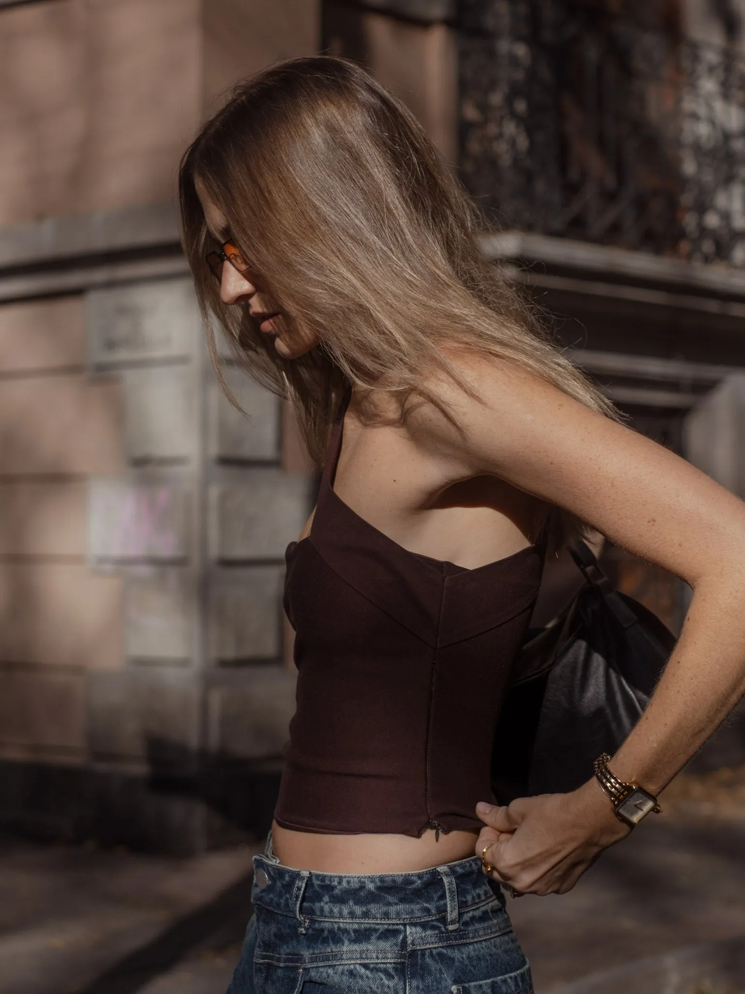 CROSS SHOULDER TOP - ESPRESSO