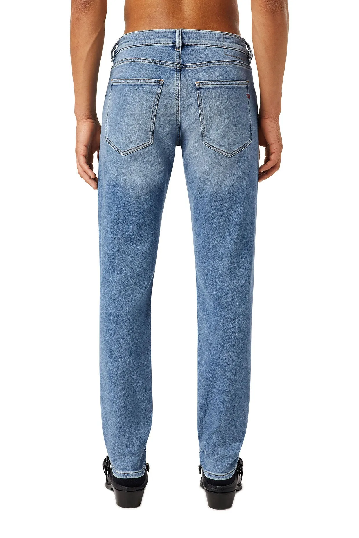 D-Strukt 069ZU Joggjeans light blue wash