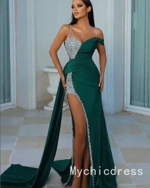 Discount 2024 Crystals Satin Emerald Green Prom Dresses Mermaid One Shoulder