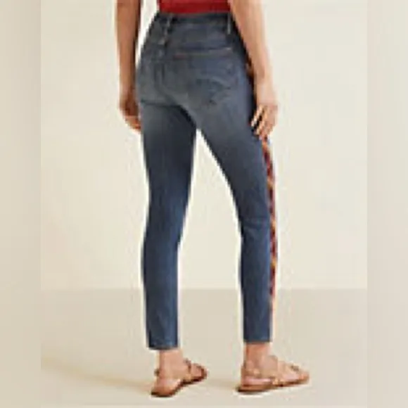 Driftwood Jackie Skinny Jean With Embroidered Geometric Side Stripe Size: 27