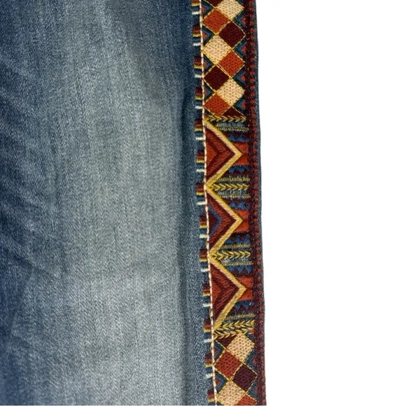Driftwood Jackie Skinny Jean With Embroidered Geometric Side Stripe Size: 27