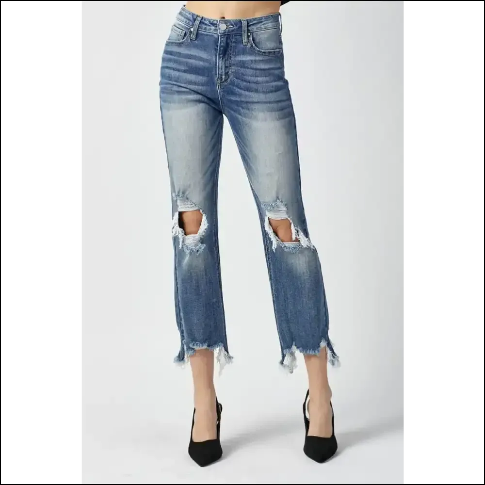 Elevate your Style with Risen High Waist Jeans - your New Bff! 👖✨