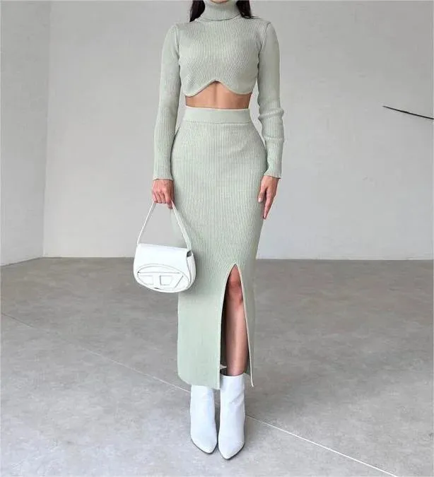 Ember® | Chic turtleneck and skirt set for women