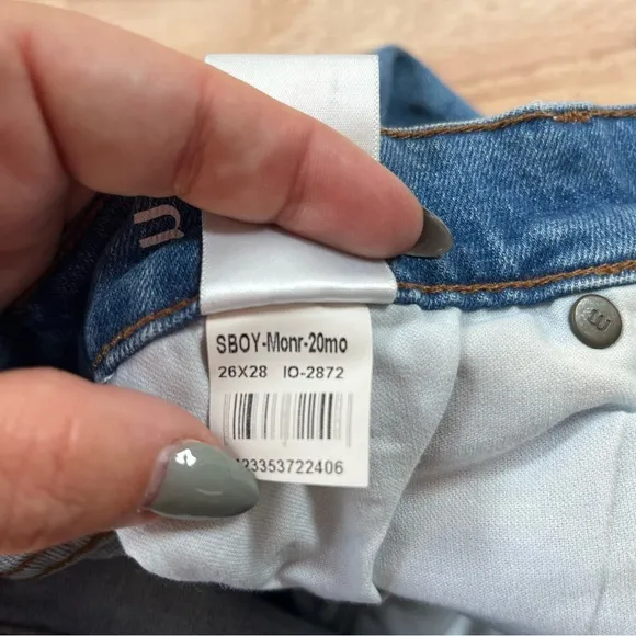 EUC Women's Mott &amp; Bow‎ Slim Boyfriend Jeans W26 L28 SBOY MONR 20 MO