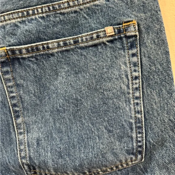 Everlane the relaxed straight jean size 28 long