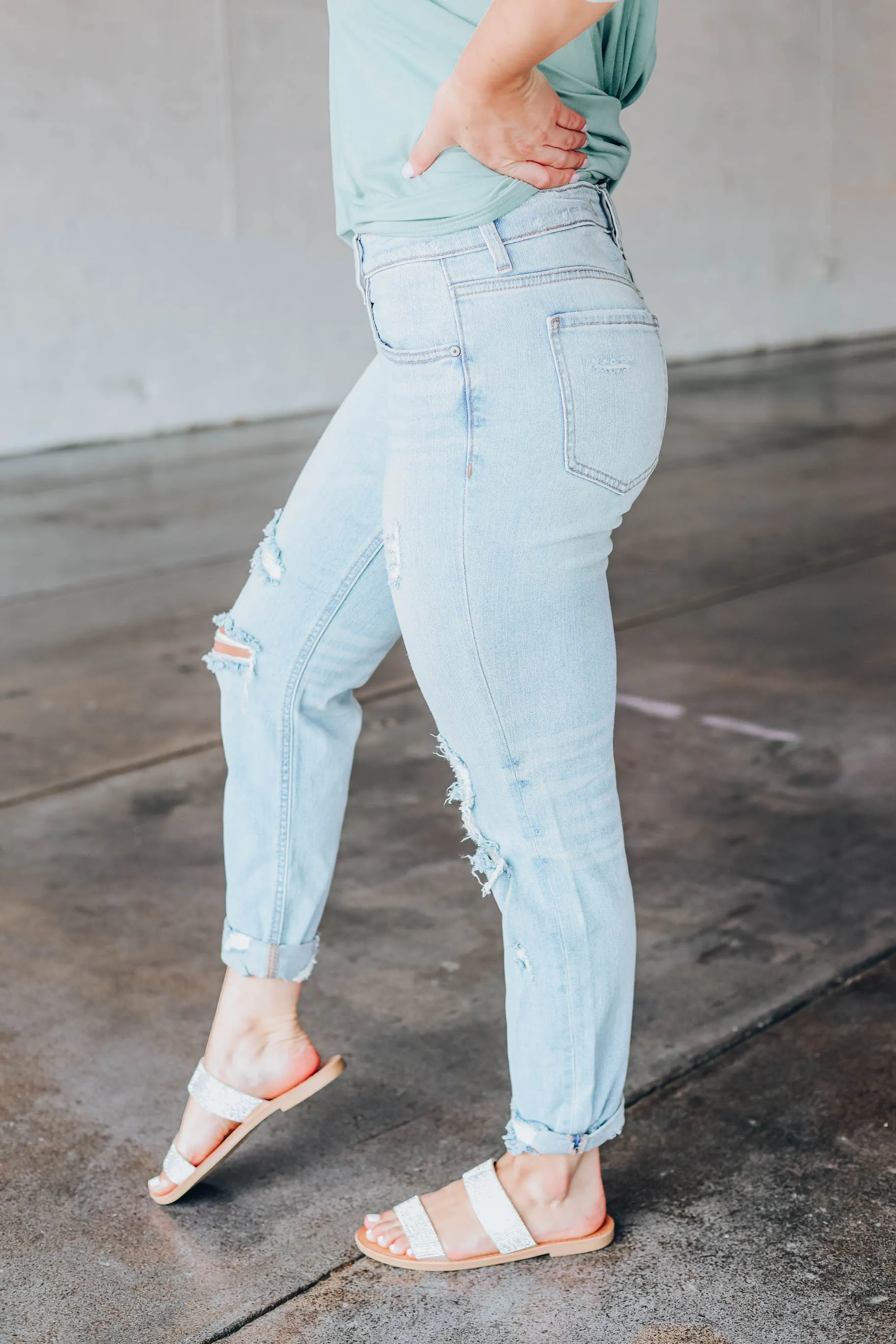 Frankie Mid-Rise Distressed Jeans - LT