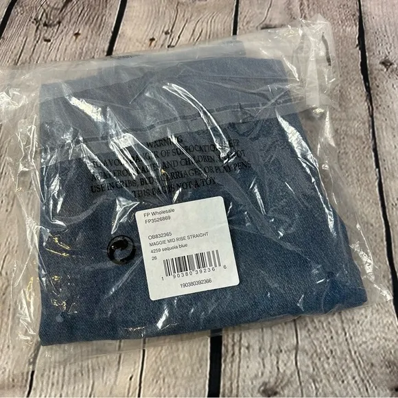 Free People Maggie Mid Rise Straight Leg Jeans Frayed Button Fly Sequoia Blue 26