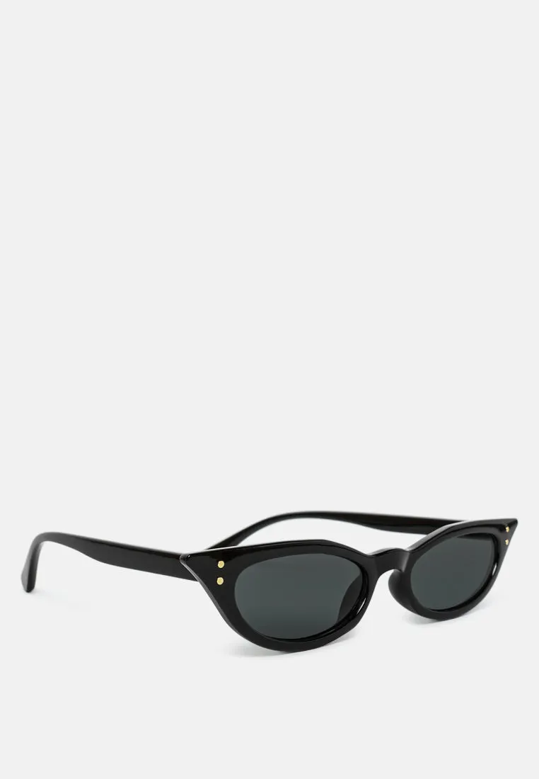 Friendly Oval Cat Eye Sunglasses