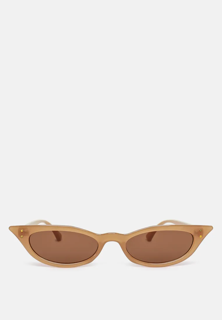 Friendly Oval Cat Eye Sunglasses