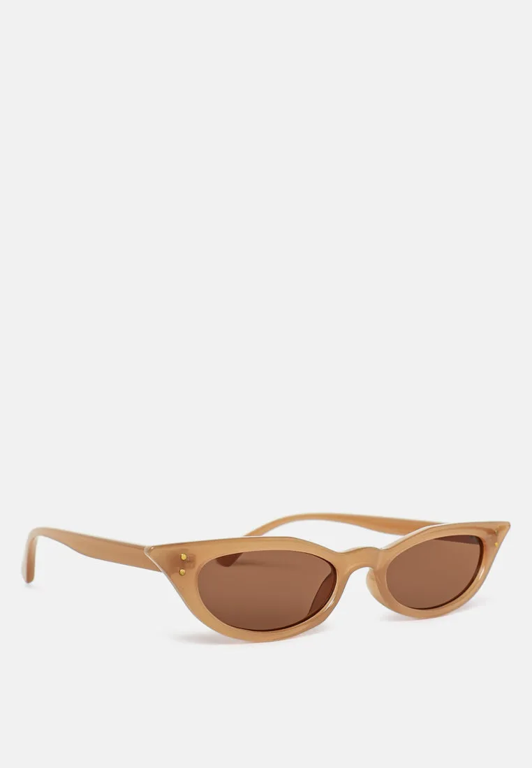 Friendly Oval Cat Eye Sunglasses
