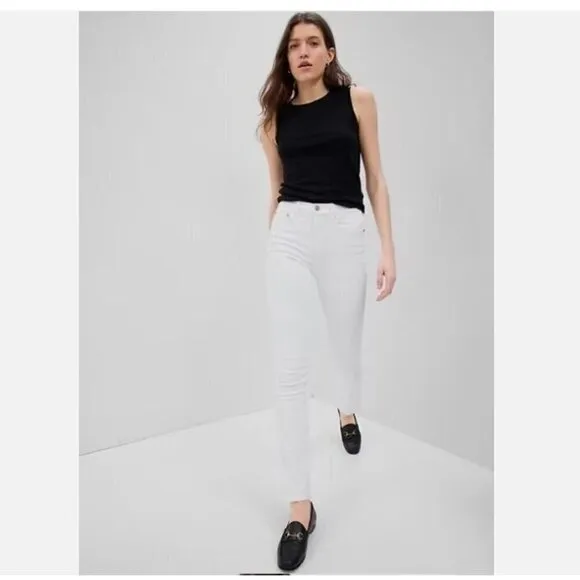 GAP High Rise Y2K Split Hem Vintage Slim Plus Size 18/34 White Jeans MSRP $80