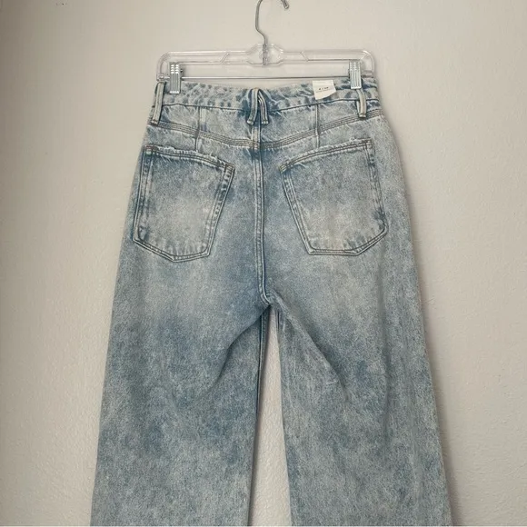 Good American Good 90s women’s Jeans Light Wash Size‎ 2/26 Distressed Like New