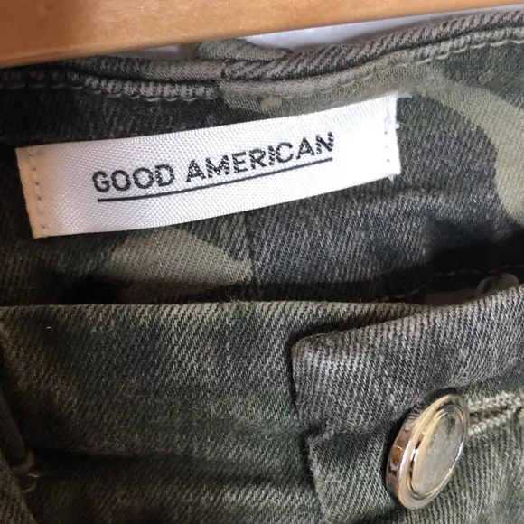 Good American Good Legs Camo Jeans 2/26