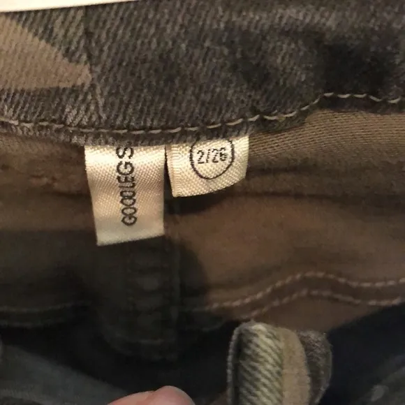 Good American Good Legs Camo Jeans 2/26