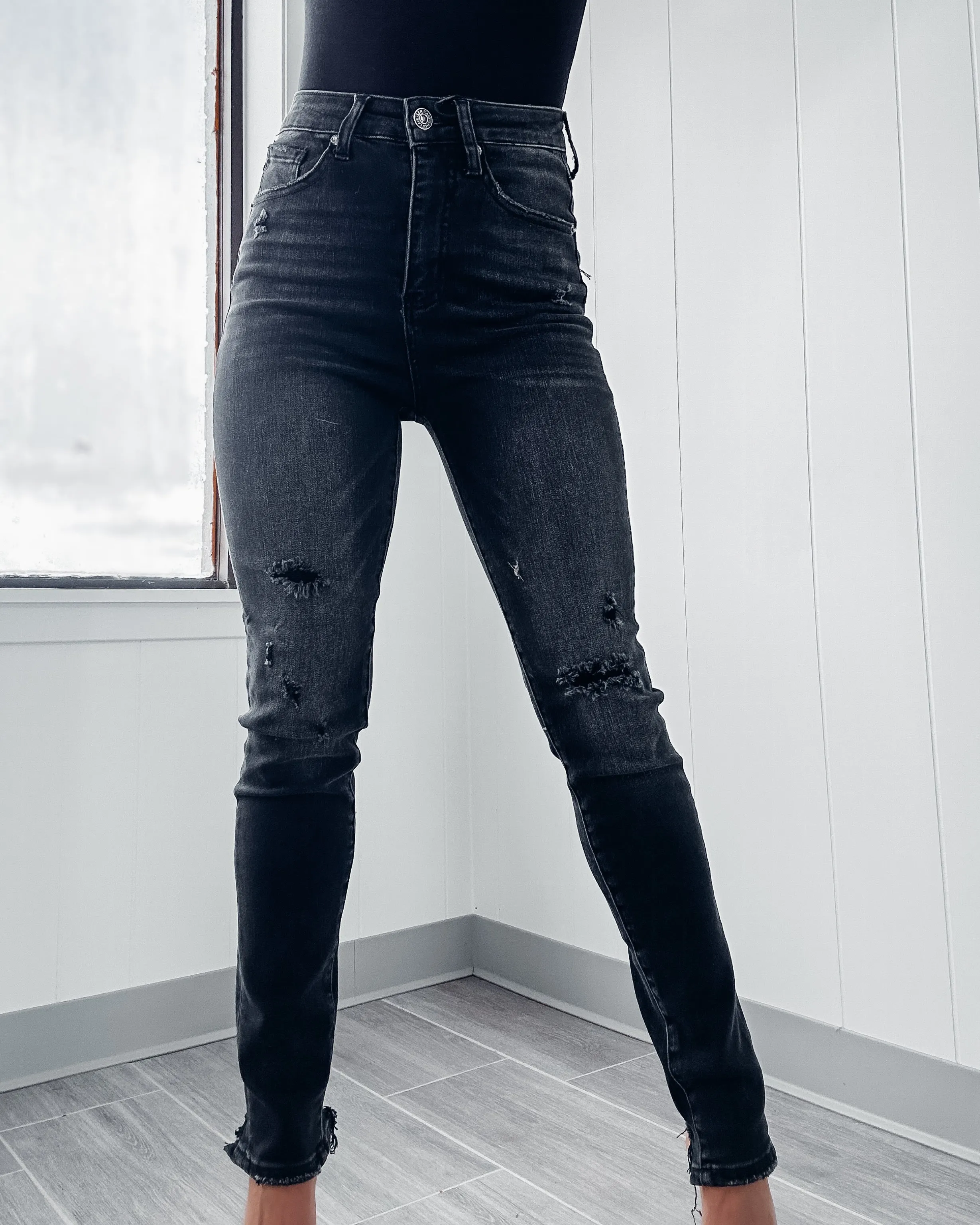 Harmony High Rise Vintage Washed Skinny Jeans - Black