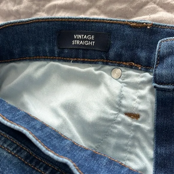 J.Crew// Button up Fly//  Vintage Straight Jeans Size 29