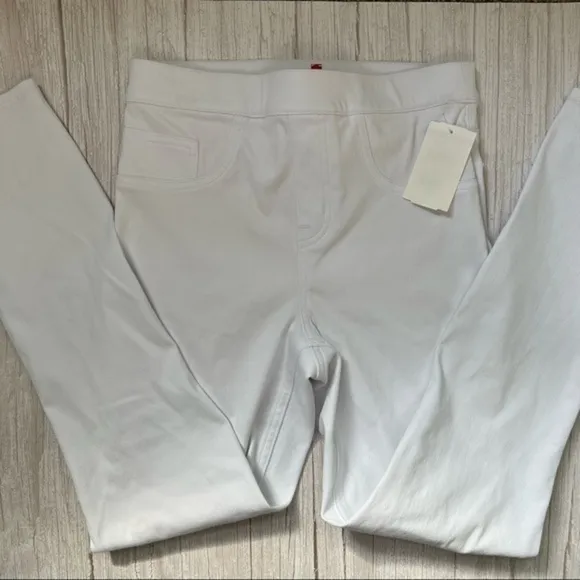 Jean-ish LeggingsSPANX®