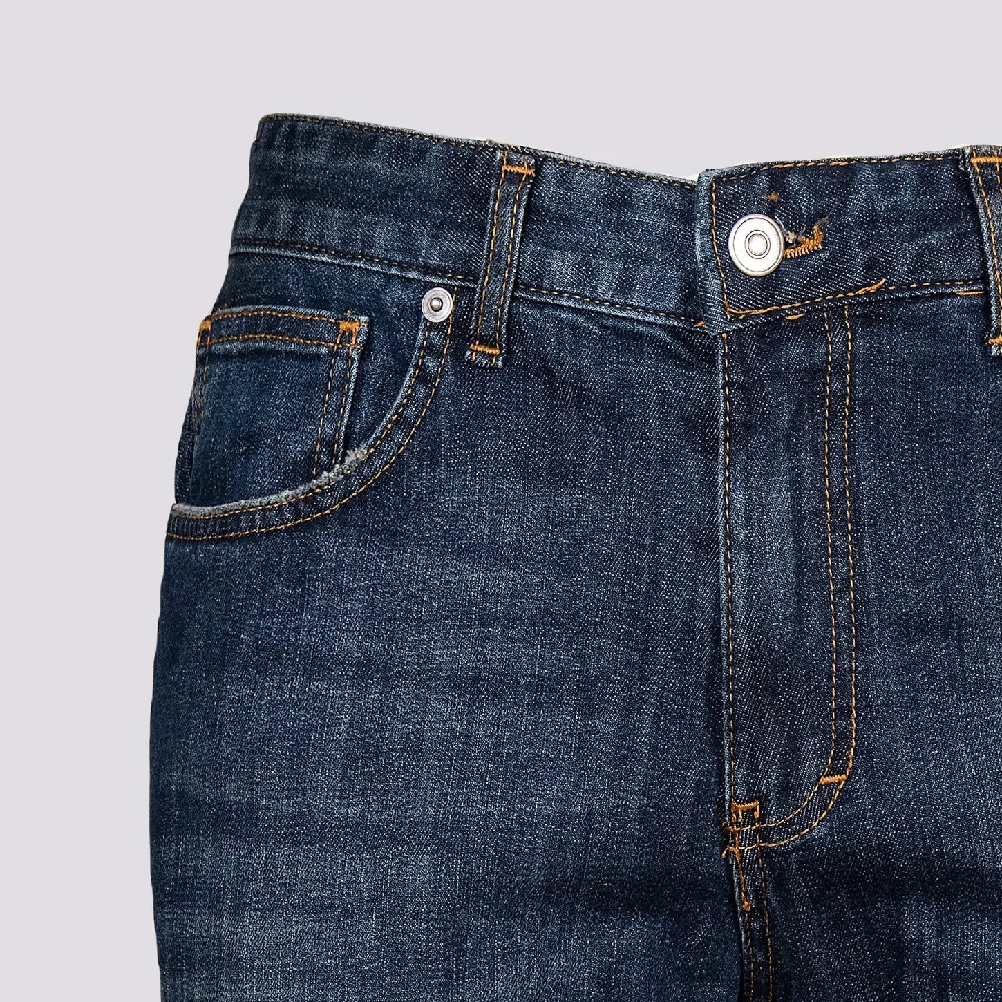 Jeans cinque tasche effetto sabbiato