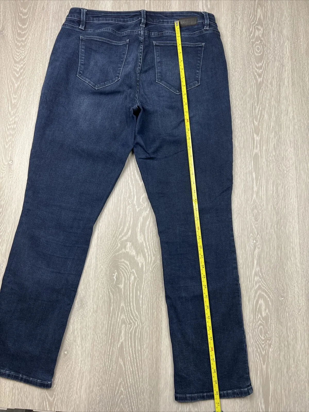 Jeans West Womens Curve Embrace Slim Straight Jeans Size 16